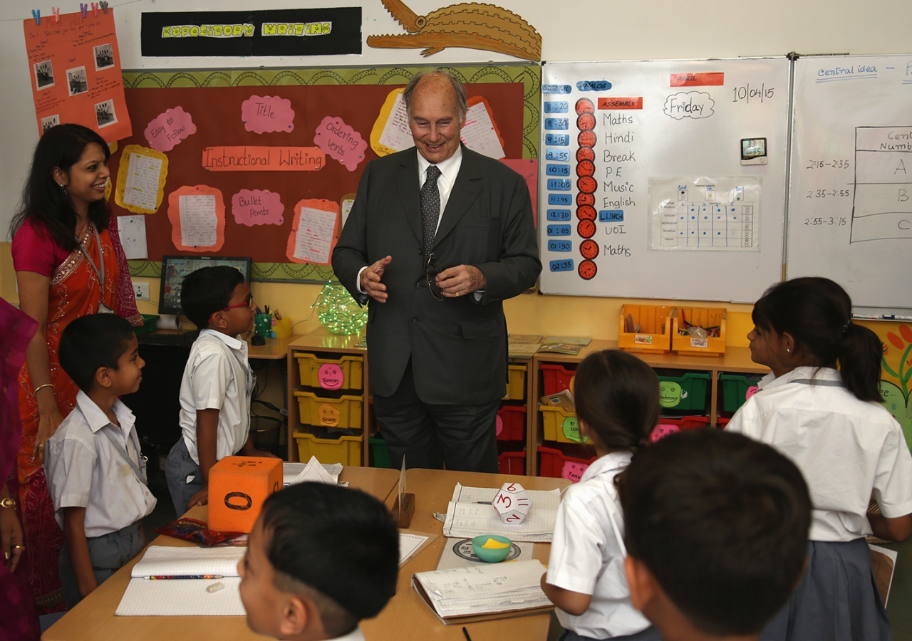 Mawlana Hazar Imam visits with Grade 1 students in their classroom at the Aga Khan Academy, Hyderabad. AKDN / Ahmed Charania