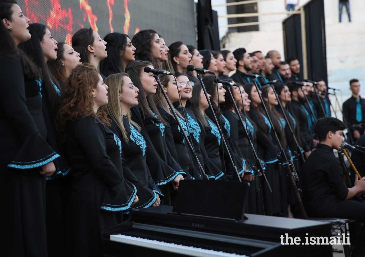 Artists highlighted the diversity of the community, presenting cultural performances of different countries including Syria, India, Tajikistan, Egypt, Pakistan, and Iran.