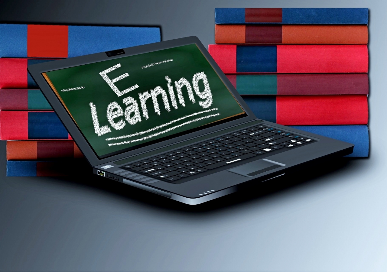 Online learning courses offer most people a cost-effective and practical way to continue their education and to upgrade their skills.