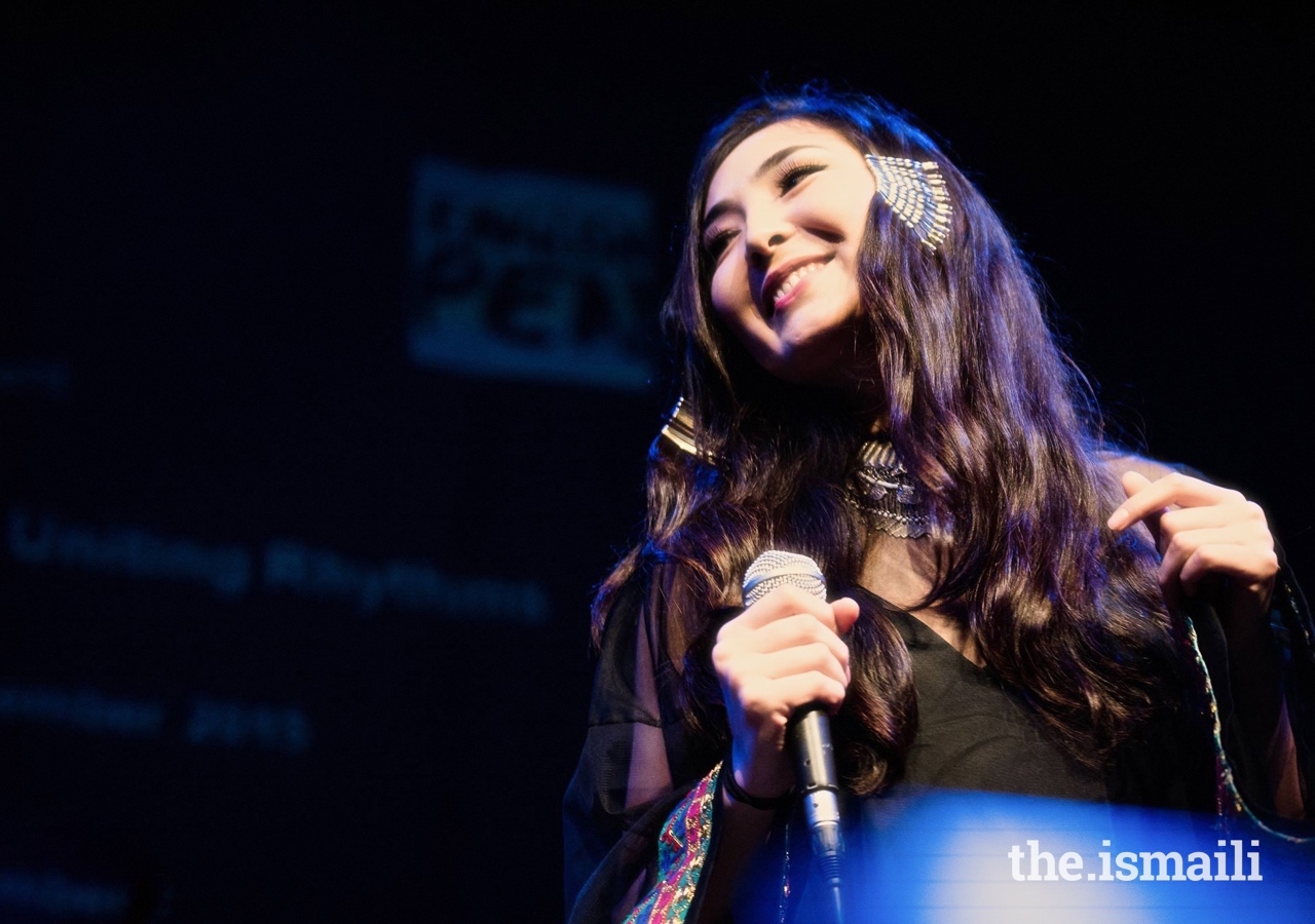 Elaha Soroor performs at the Ismaili Centre, London in October 2017.