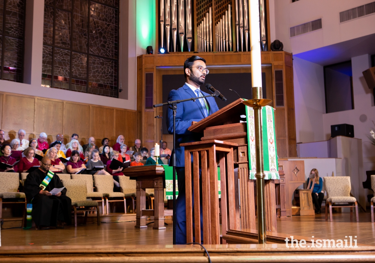 Irfan Ali, Hon. Sec, Council for the Southwestern US, reading an excerpt of Mawlana Hazar Imam’s speech to the congregation at the Fort Bend Interfaith Community Thanksgiving service.