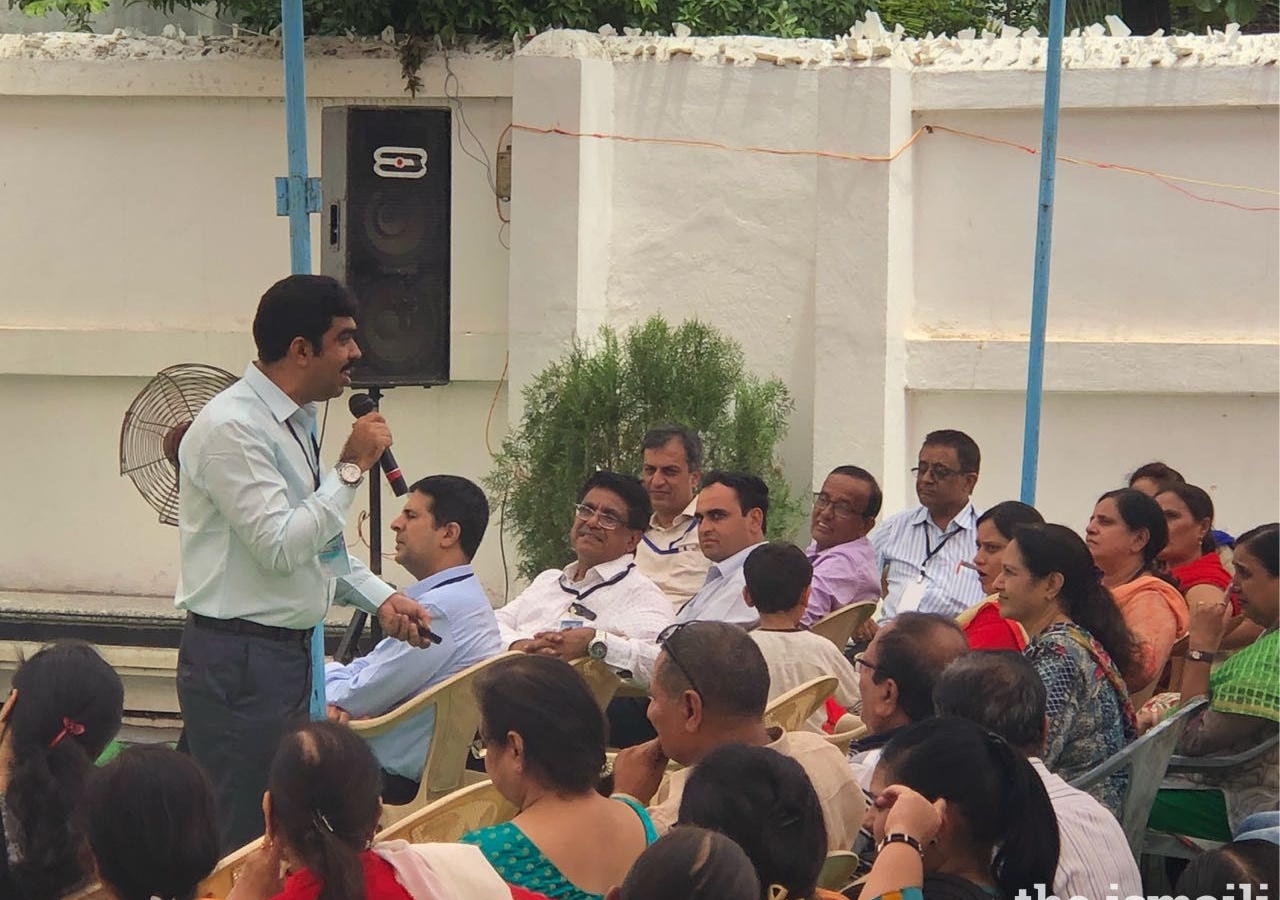 A faculty member leading a session during 'Funday on Sunday'