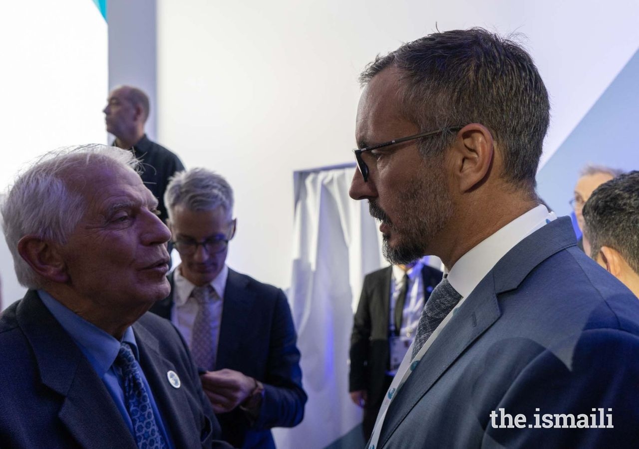  Prince Rahim with Josep Borel, the High Representative of the European Union for Foreign Affairs and Security Policy, and Vice-President of the European Commission, at the Paris Peace Forum 2022