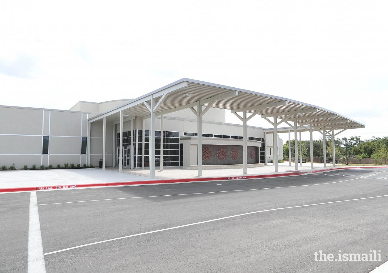 The entrance and arrival area of the Ismaili Jamatkhana in Cedar Park.