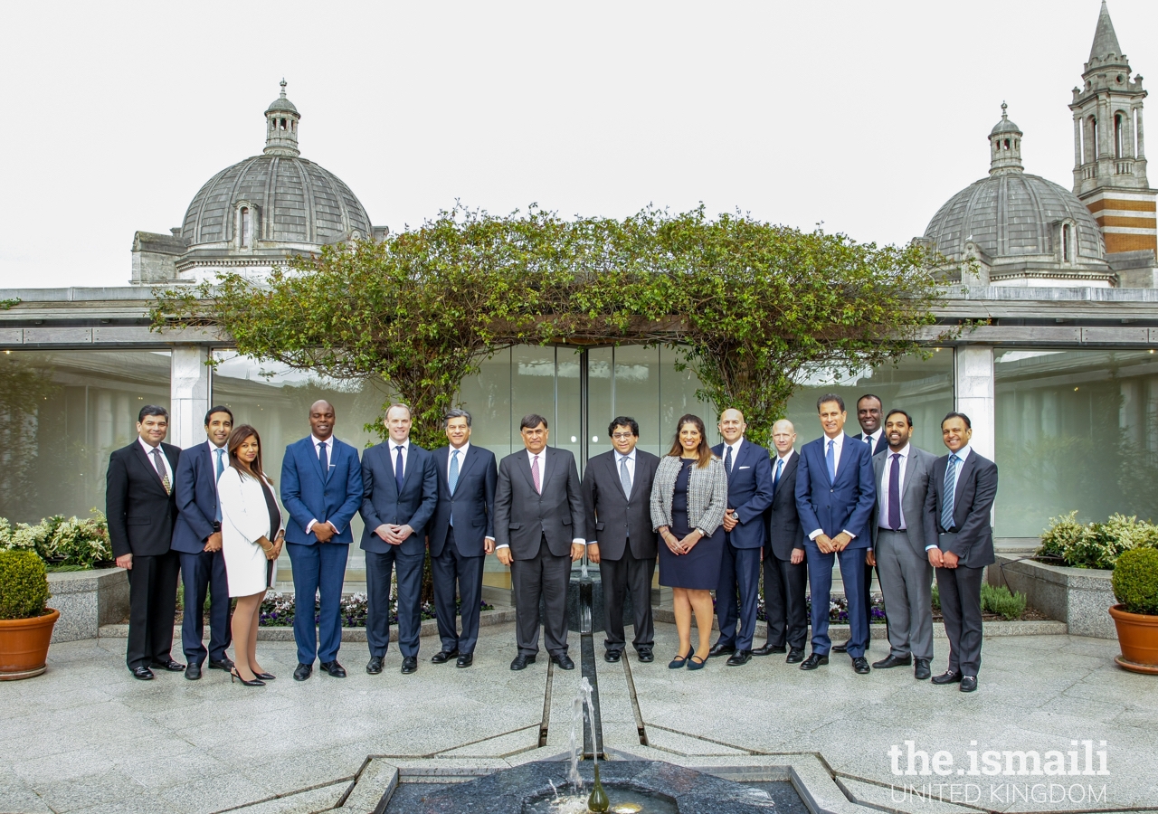 Dominic Raab, Secretary of State for Foreign and Commonwealth Affairs, and Shaun Bailey, Member of the London Assembly join leaders of the Jamat and AKDN for a group photograph.