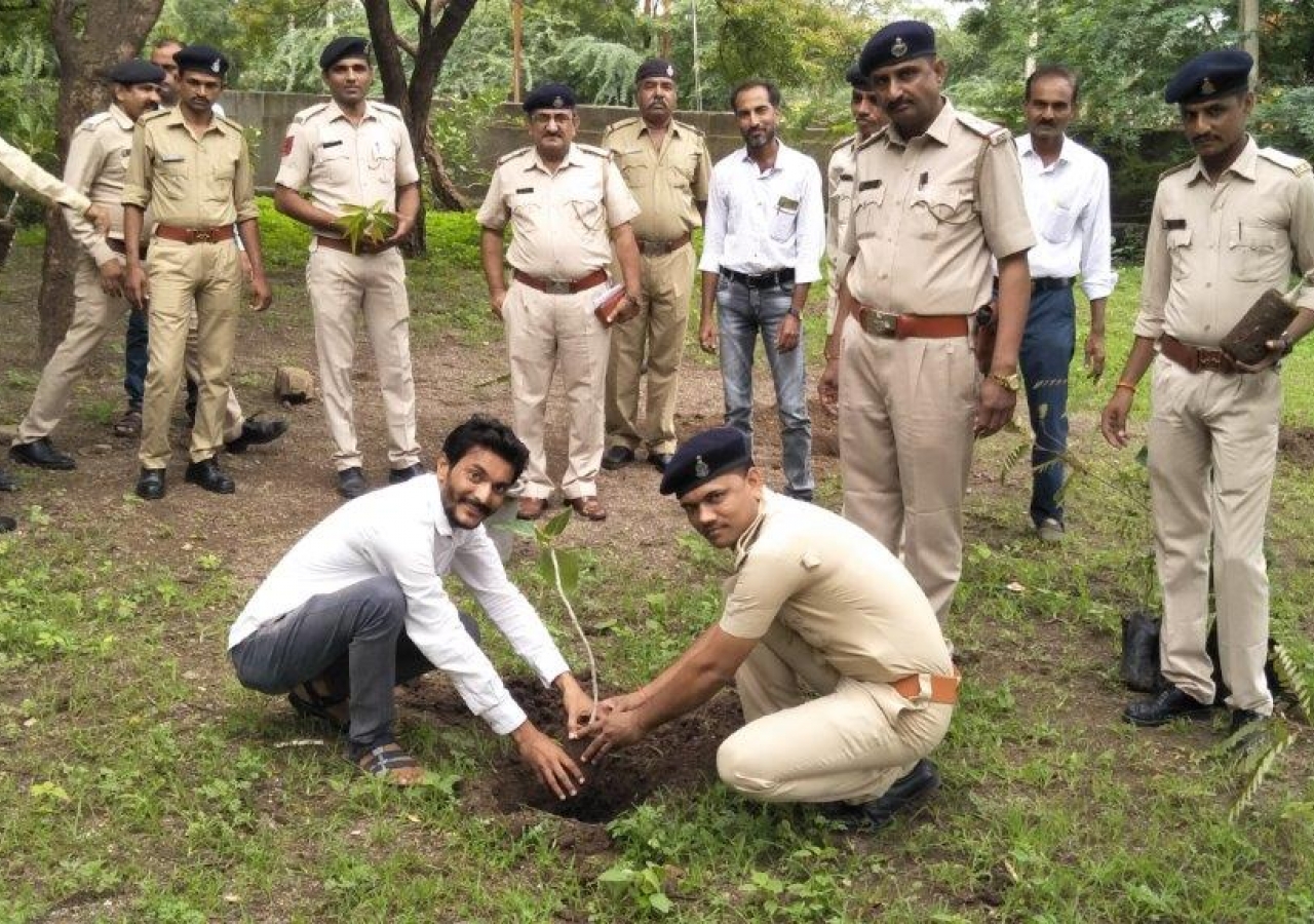 Police team commits to caring for trees