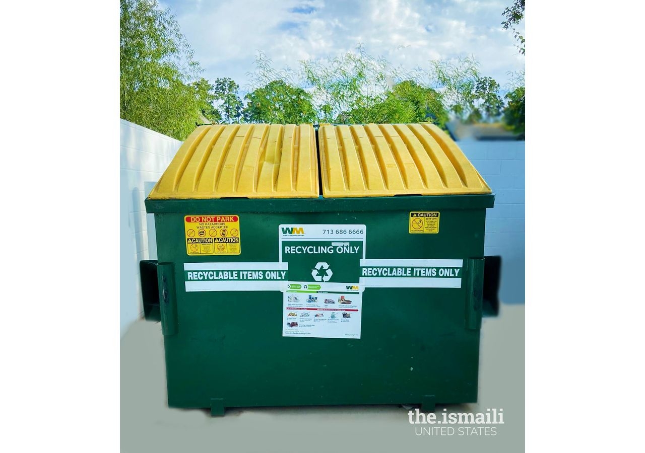 Large bins outside Jamtkhanas for collecting all recycling.