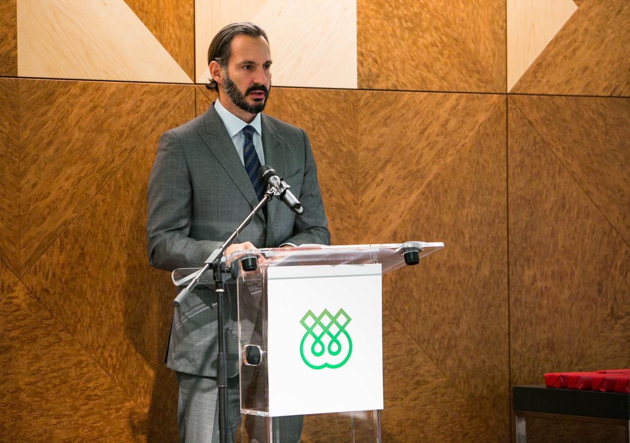 Prince Rahim addresses staff and students at the IIS’ 40th anniversary celebration