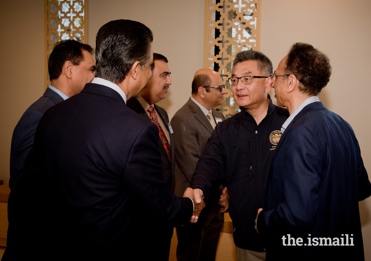 Assemblyman Kansen Chu meeting with Jamati leaders.