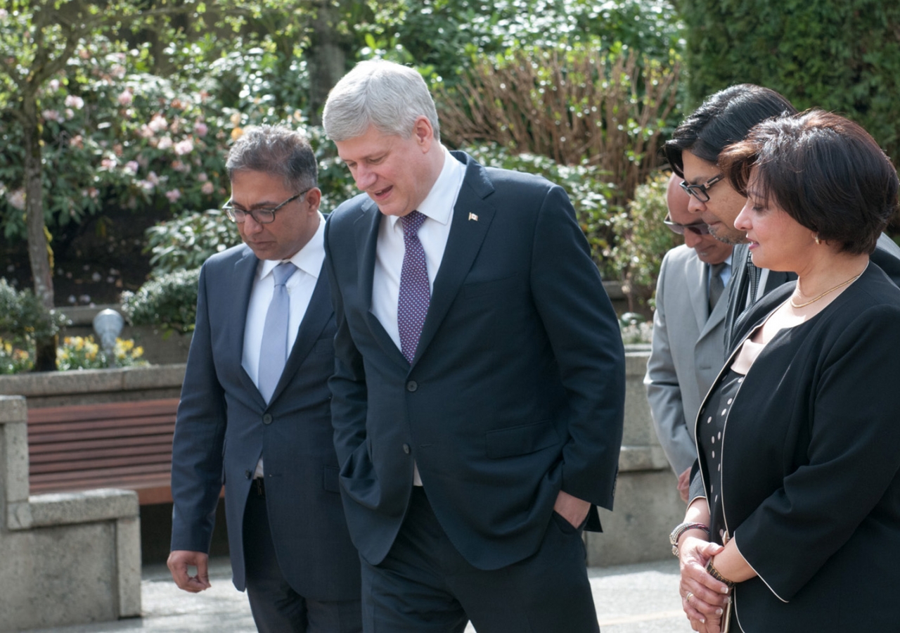 Canadian Prime Minister Stephen Harper receives a tour of the Ismaili Centre in Vancouver. Sultan Baloo