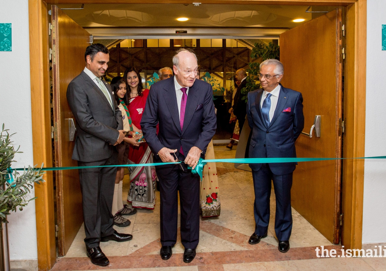 Prince Amyn inaugurates the Ethics in Action exhibition in Lisbon