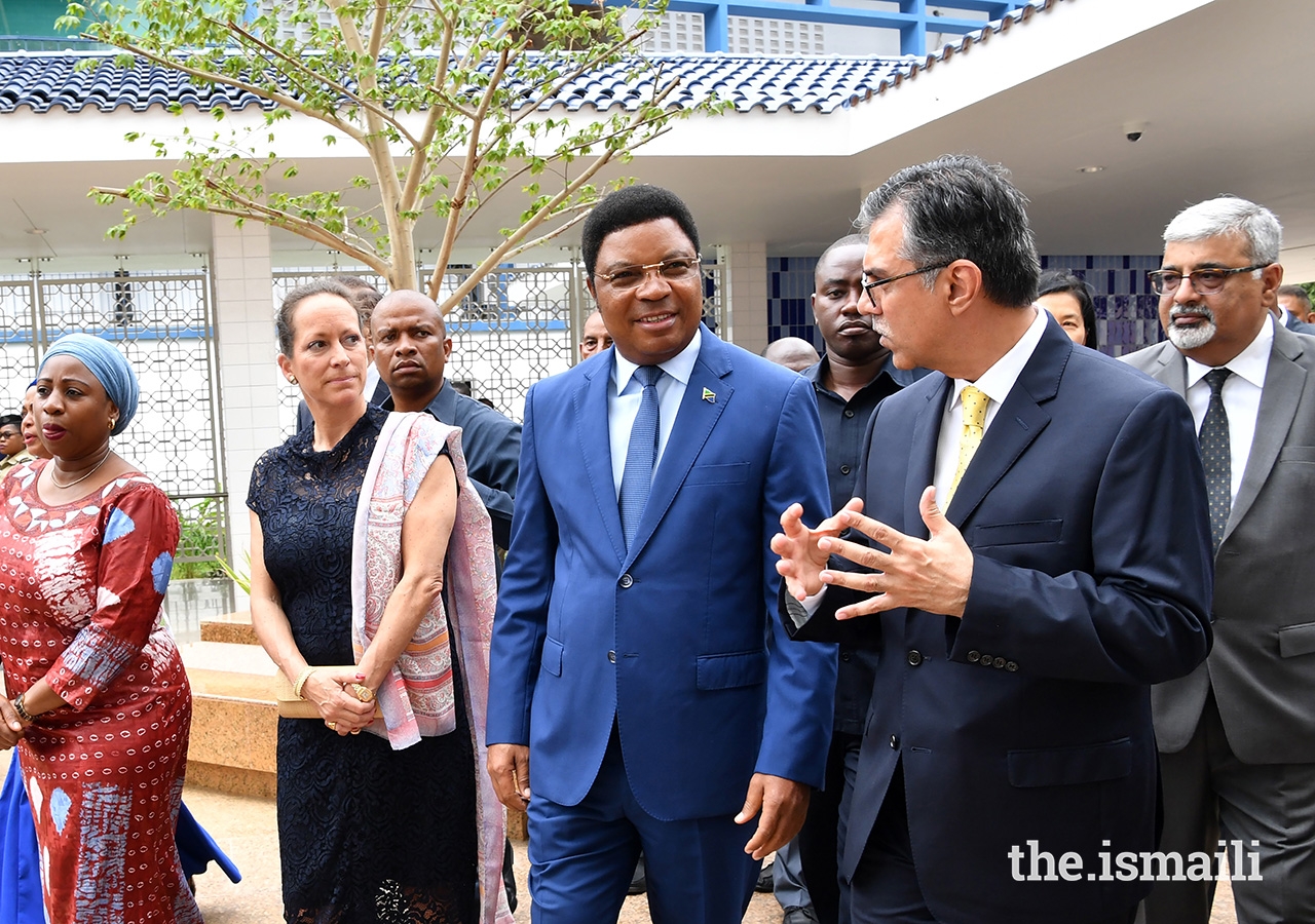 The Prime Minister of Tanzania, Hon. Kassim Majaliwa, and Princess Zahra receiving a brief on the construction of Phase II of The Aga Khan Hospital, Dar Es Salaam, by Mr. Sulaiman Shahabuddin the Regional Chief Executive Officer of the Aga Khan Health Services, East Africa.