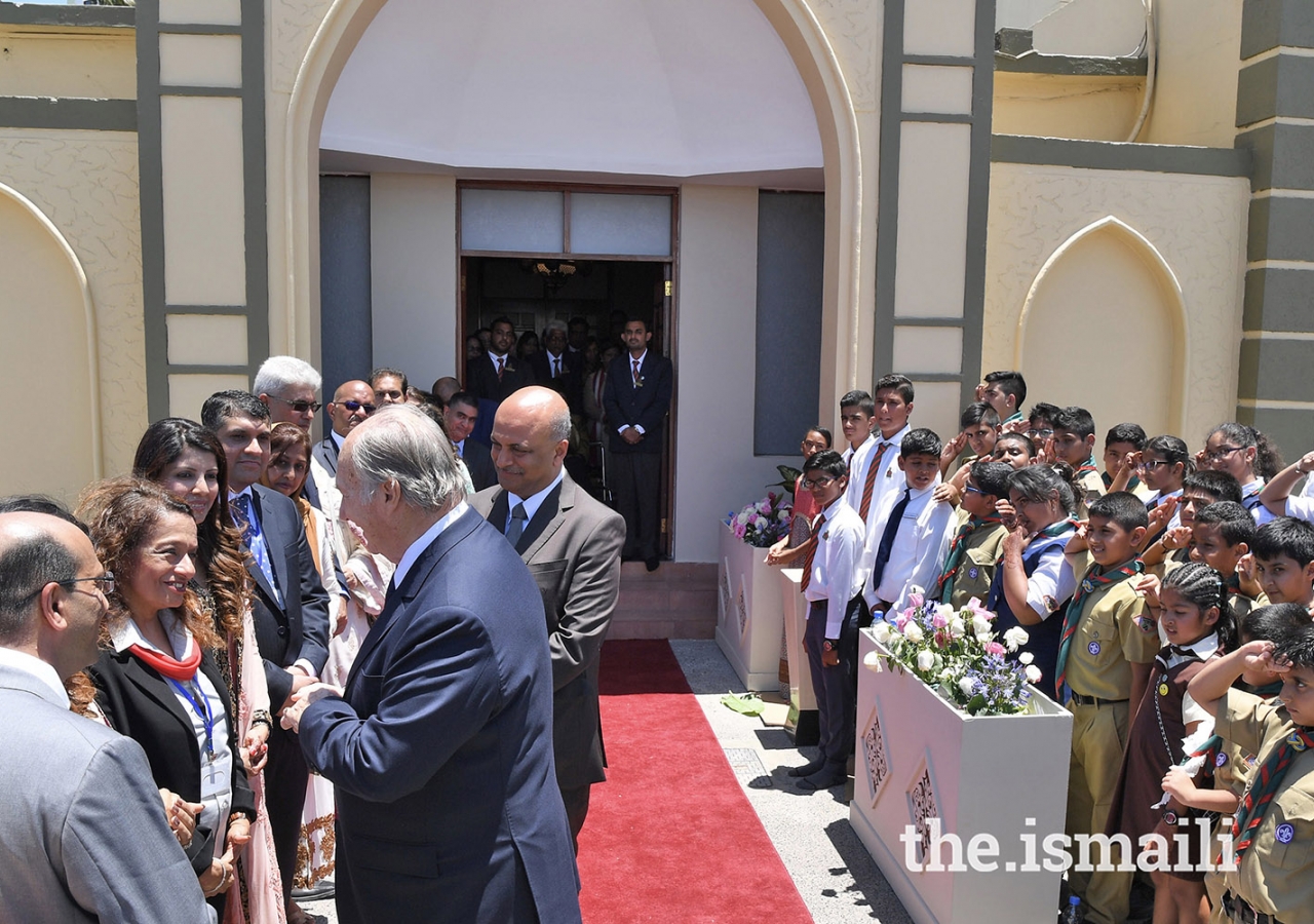 Mawlana Hazar Imam speaks to Jamati leaders, before departing from the Diamond Jubilee Hall.