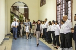 Volunteers from the Ismaili Council for Kenya bid farewell to Prince Rahim and Princess Salwa upon their departure from Town Jamatkhana in Nairobi, Kenya.