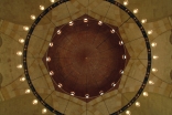 Illumination in concentricity: the chandelier of the main dome.