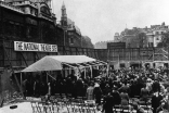 The title deeds of the Cromwell Gardens were presented to the National Theatre Committee in 1938 by Bernard Shaw as part of a custom known as “The Ceremony of the Twig and the Sod”.