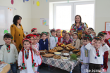 As part of the celebrations, a table is laid with traditional dishes lovingly made by the young students’ grandparents, for students to enjoy learning about the various dishes.