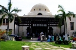 Visitors arriving for a tour of the Ismaili Centre, Dubai.