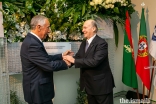 His Excellency Marcelo Rebelo de Sousa conveys his gratitude to Mawlana Hazar Imam at a ceremony to recognise the gifting, by the Ismaili Imamat, of robotic surgical equipment at the Curry Cabral Hospital in Lisbon.