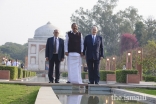 Mawlana Hazar Imam, Vice-President of India Shri M. Venkaiah Naidu, and Lieutenant Governor of Delhi Shri Anil Baijal, pose for a photograph at the Sunder Nursery.