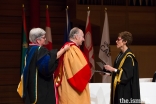 University of Calgary Chancellor Deborah Yedlin presents Mawlana Hazar Imam with the University’s highest academic degree, a Doctor of Laws, honoris causa, in recognition of his exceptional contributions to humanity. 