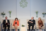 From left: University of Alberta President David Turpin, Lieutenant Governor of Alberta Lois Mitchell, Premier of Alberta Rachel Notley, and Mawlana Hazar Imam preside over the Aga Khan Garden inauguration ceremony.