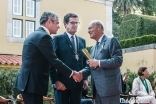 Miguel Pereira Leite, President of the Municipal Assembly of Porto, congratulates Prince Amyn upon his conferral of the Medal of Honour of Porto.