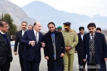 Mawlana Hazar Imam in conversation with Hafiz Hafeez-ur-Rehman, Chief Minister of Gilgit-Baltistan