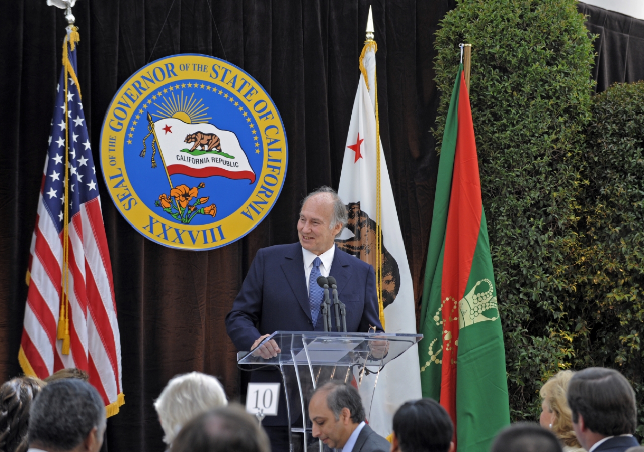 Mawlana Hazar Imam addressing guests at a luncheon hosted by the Governor and First Lady of California, held at the Getty Center in Los Angeles. 