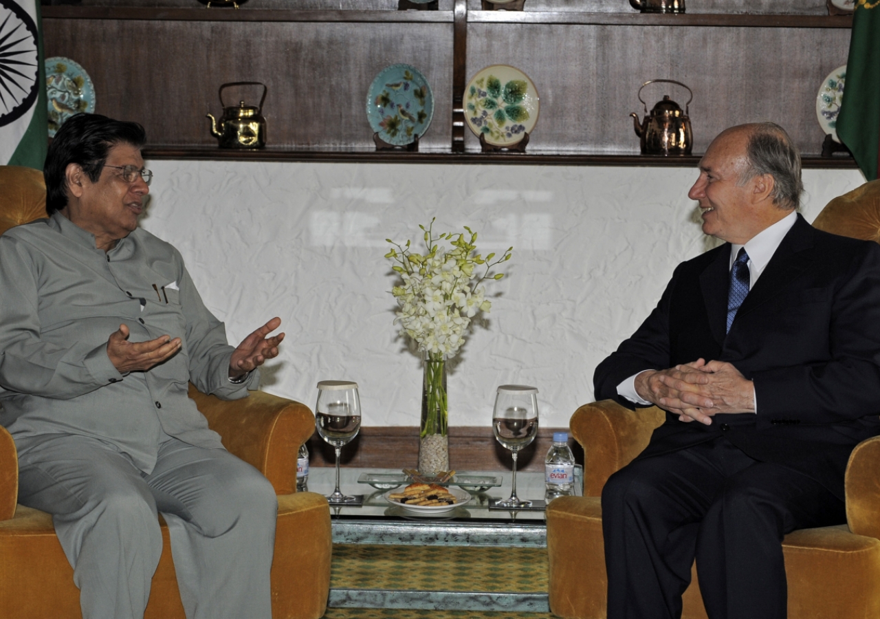 Mawlana Hazar Imam meets with India's Minister of State for External Affairs, Mr E. Ahamed. 