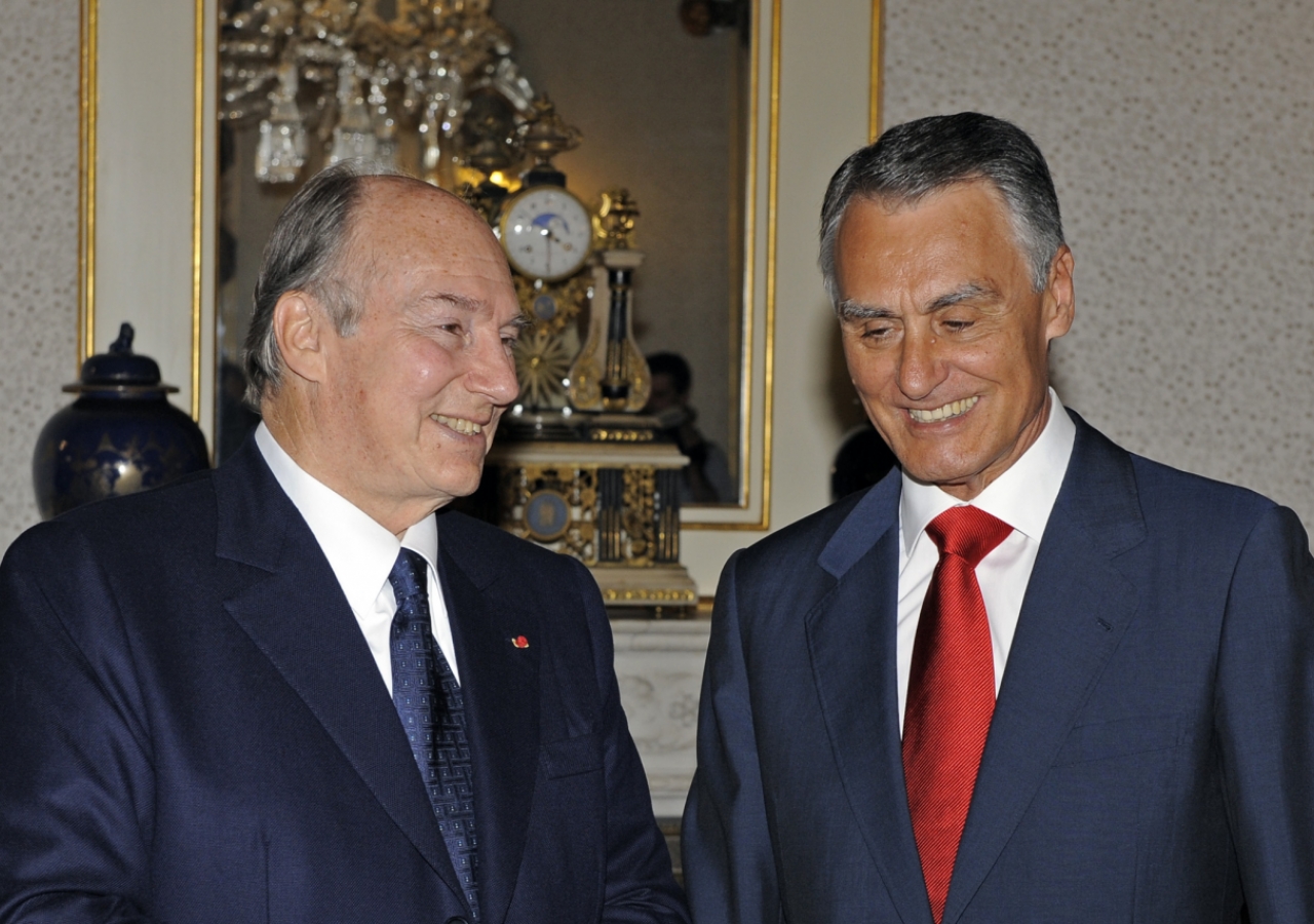 Mawlana Hazar Imam with the President of the Portuguese Republic, Cavaco Silva. 