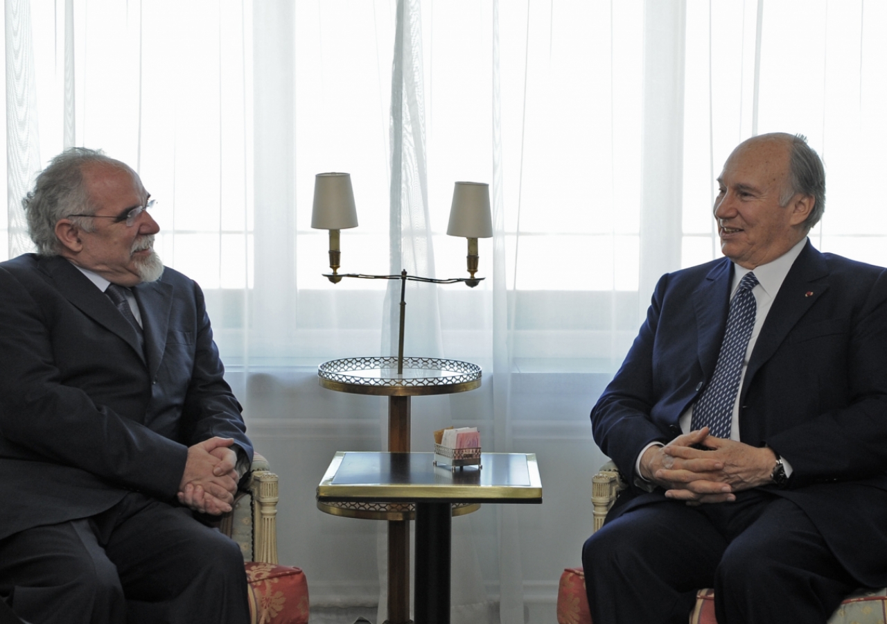 Mawlana Hazar Imam meets with the Portuguese Minister of Labour and Social Solidarity, José António Vieira da Silva. 