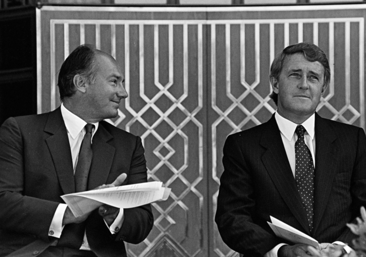 Mawlana Hazar Imam applauds Prime Minister Brian Mulroney, following his remarks at the Opening Ceremony of the Ismaili Centre, Vancouver.