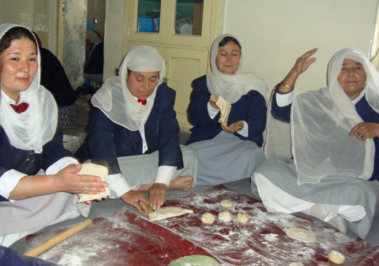 Volunteers prepared traditional Afghan foods that were sold in the Volunteer Week food courts of each Kabul Jamatkhana.