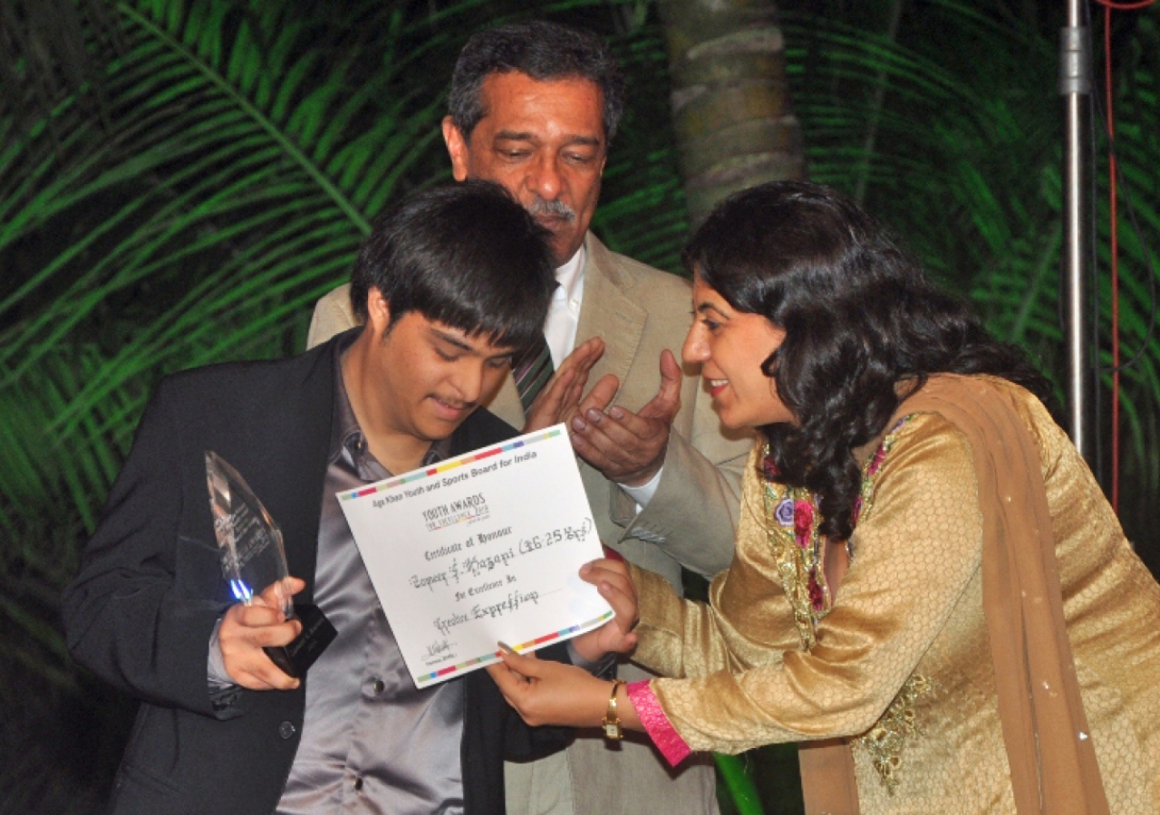 Zameer Kazani received a Special Achievement Award for using his creative exhibitions to provide new opportunities for other differently-abled children.