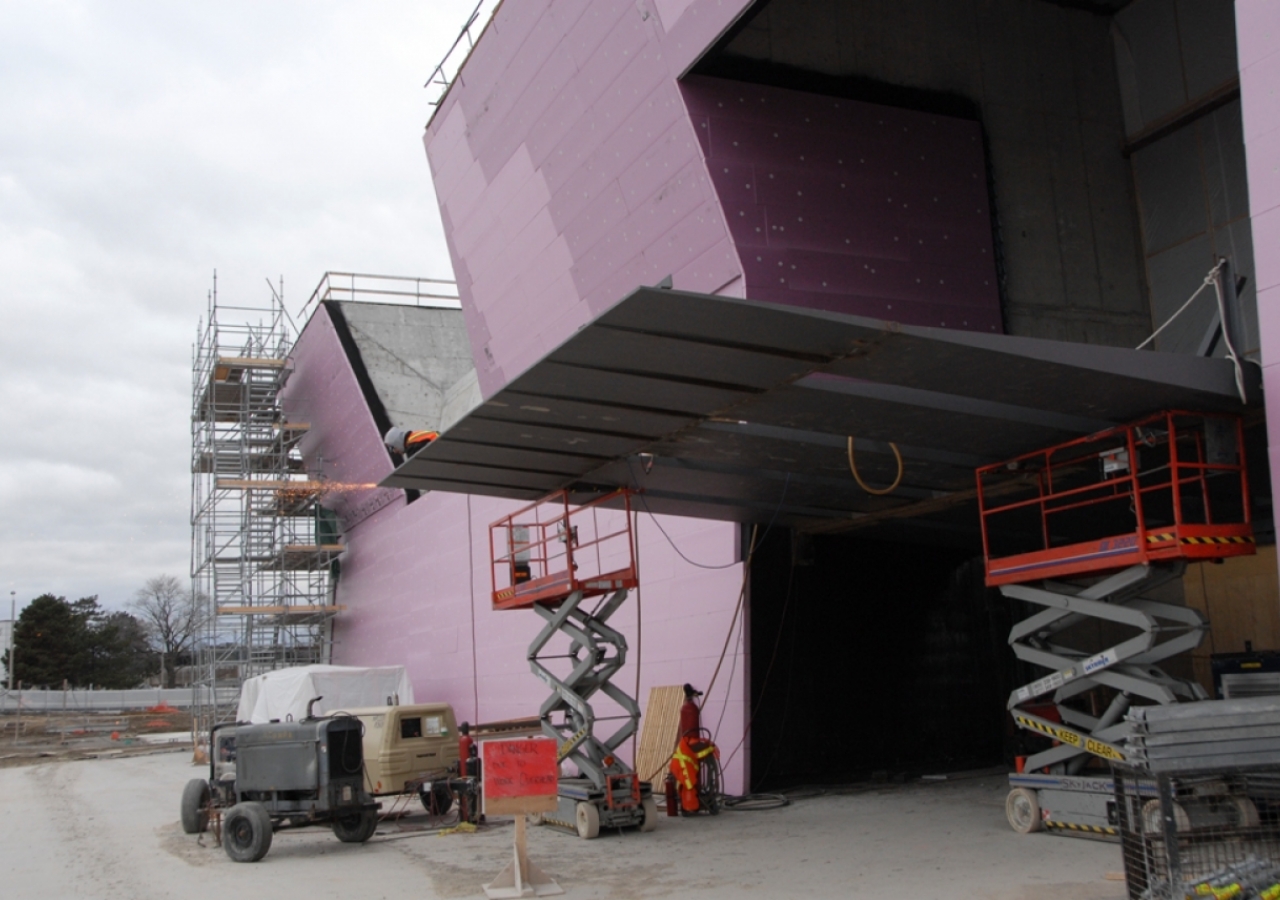 Jan 2012: Main entrance to the Aga Khan Museum, with its welcoming canopy prominent from this vantage point.