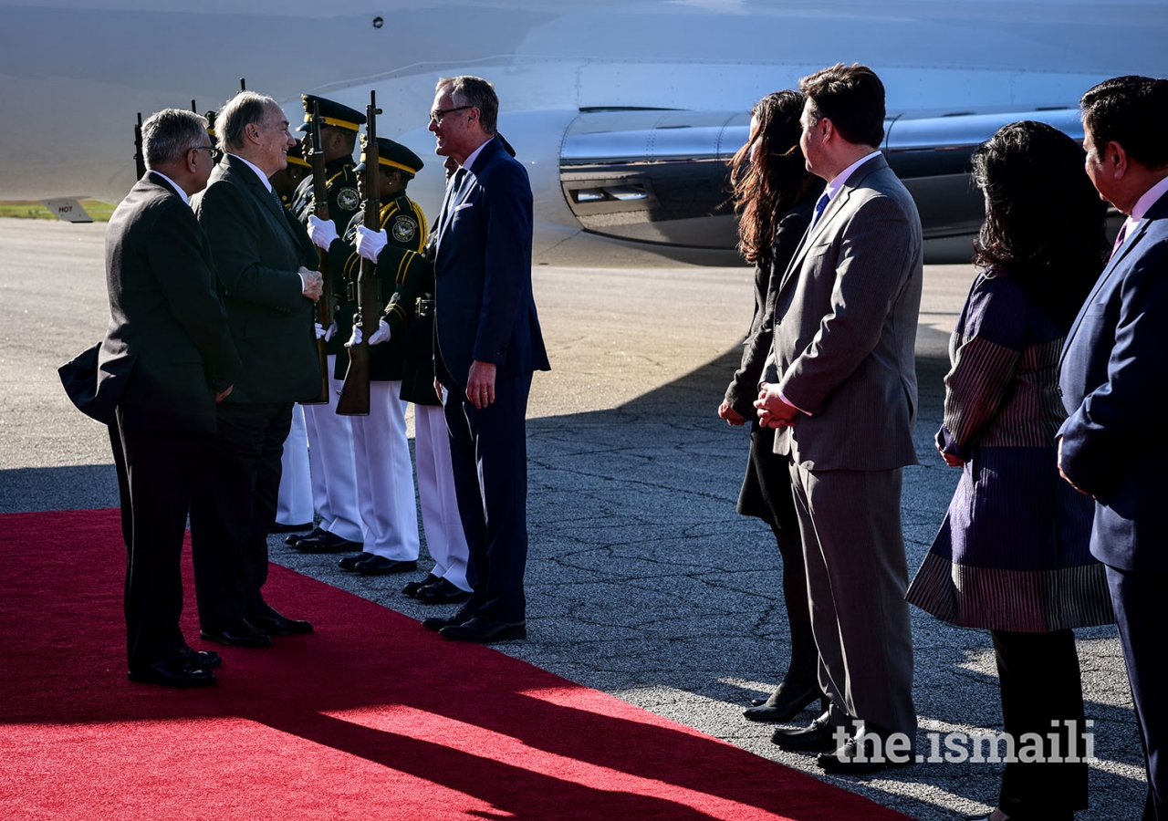 Mawlana Hazar Imam is received in Atlanta by the Honorable Casey Cagle, Lt. Governor of the State of Georgia.