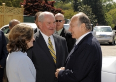 Mawlana Hazar Imam is greeted by Governor Sonny Perdue and First Lady Mary Perdue of Georgia. 