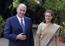 Mawlana Hazar Imam meets with the Chairperson of the ruling United Progressive Alliance, Mrs Sonia Gandhi. 