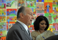 Mawlana Hazar Imam in conversation in the Arts and Crafts room of the Diamond Jubilee High School in Mumbai. 