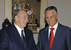 Mawlana Hazar Imam with the President of the Portuguese Republic, Cavaco Silva. 