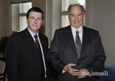 Mawlana Hazar Imam with the Rt Honourable Douglas Alexander, Secretary of State for International Development at the United Kingdom Department for International Development, London, 7 July 2008.