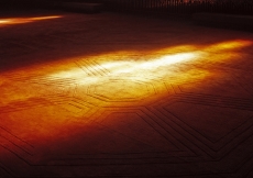 Reflecting the ceiling, the octagonal theme is present on the carpet inside the Prayer Hall.