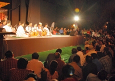 In March 2010, AKTC organised “Jashn-e Khusrau”, a festival of qawwali and other Sufi traditions of music and poetry that drew 10 000 people from across Delhi to the Nizamuddin Basti.