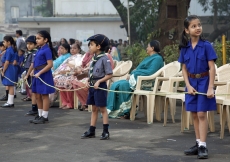 Cubs (Boy Scouts) and Bulbuls (Girl Guides) line up in preparation for Princess Zahra’s visit to Prince Aly Khan Hospital in Mumbai.