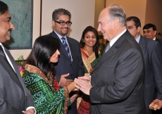 Jamati leaders bid farewell to Mawlana Hazar Imam as he prepares to depart Singapore.