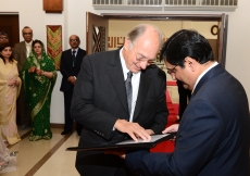 President Ajanee presents Mawlana Hazar Imam with a 19th century Indian dervish staff with a handle formed in the calligraphic name of Ali, and inscriptions that read &amp;ldquo;Ya Ali Madad&amp;rdquo; and &amp;ldquo;Huwa Ya Ali Madad&amp;rdquo;. The gift was presented a