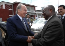 Hon. Joseph James Mungai, Minister of Home Affairs for Tanzania meets with Mawlana Hazar Imam prior to his departure for Zanzibar.