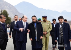 Mawlana Hazar Imam in conversation with Hafiz Hafeez-ur-Rehman, Chief Minister of Gilgit-Baltistan