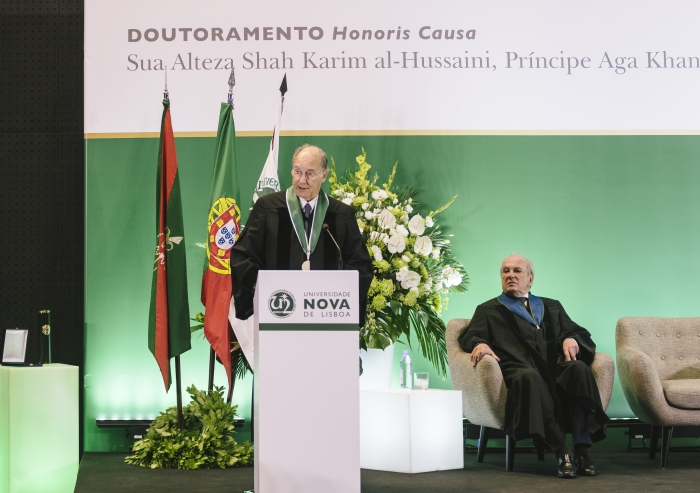 His Highness the Aga Khan delivers his acceptance remarks upon receiving an Honorary Doctorate from Universidade NOVA de Lisboa as Dr. Francisco Pinto Balsemão, Patron of the Doctorate looks on.